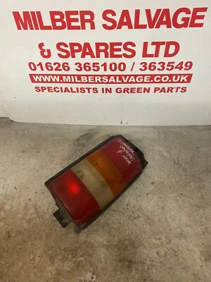 PLYMOUTH VOYAGER LADO DEL CONDUCTOR O/S LUZ TRASERA 1990 Foto 1 de 2