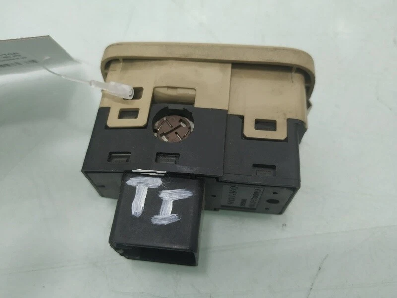 9479903 rear window control panel rh 487383 for VOLVO S80 BERLINA 2.4 (125KW) - Imagem 1 de 4