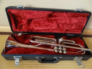 Trompeta Yamaha YTR-136 Bb Instrumento musical Japón - Imagen 1 de 9