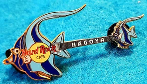 GUITARRA NAGOYA JAPONESA 2 TONOS AZUL ÁNGEL PEZ SERIE 2000 Hard Rock Café PIN - Imagen 1 de 1