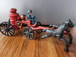 Feuerwehrauto mit Pferden Oldtimer Gusseisen orig Lack rot schwarz braun blau - Bild 1 von 6