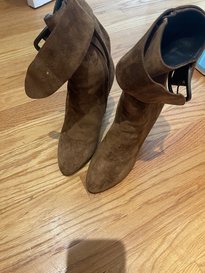 Saint Laurent YSL 女式靴子,尺寸 38 1/2 棕色麂皮绒,状况完好。 — 第 1/1 张图片