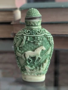 Vintage Chinese Snuff Bottle Carved Green Cinnabar Four Character Mark Horse Art - Picture 1 of 20