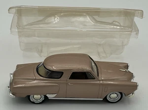ROAD Signature 1950 Studebaker Champion Biege 1:43 Diecast NICE Free Shipping! - Picture 1 of 13