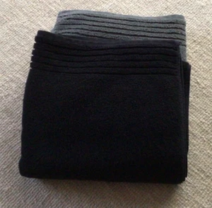 2 x John Lewis Ultra Soft Cotton Bath Towels, Black & Gunmetal RRP £22.00 each - Picture 1 of 2