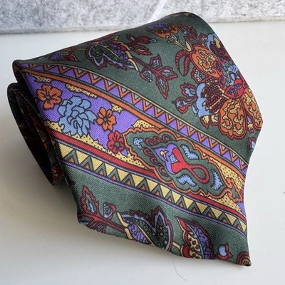Vintage GAP Tie Green Paisley Floral 100% Silk Made in USA Classic Neckwear - Image 1 of 4