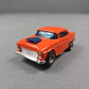 Slot Car Vintage AFX Aurora 55 CHEVY BELAIR Arancione Magna Trazione Testata Funzionante - Foto 1 di 15