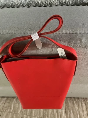 MADEWELL The Essential Mini Leather Bucket Tote in Red Orange. NWT Foto 1 de 4