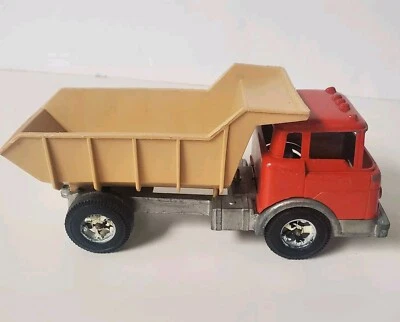 Vtg 1970’s Hubley #1490 Diecast Metal/Plastic Cab Over Flat Nose Dump Truck Toy - Image 1 of 4