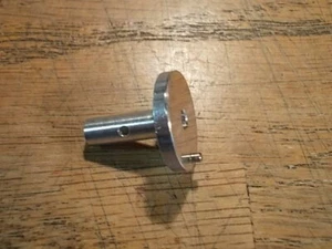 OR-15 Center Axle Hub - Kyosho Slingshot / Chevrolet Lumina 4WD Oval Racer - Picture 1 of 3