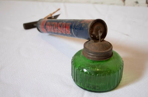 Vintage Hudson Nebulizer Bug Sprayer Black Tin and Green Glass Cover