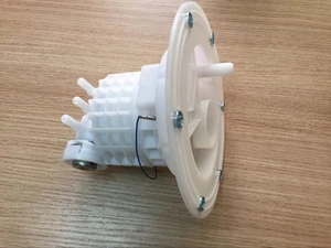 Fuel Filter For Mercedes CL550 S500 S550 S350 SLK200 SLK280 SLK350 SLK55AMG - Picture 1 of 6