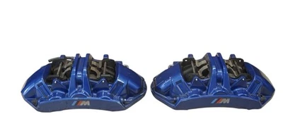 OEM BMW F90 M5 2018-2023 FRONT LEFT & RIGHT BLUE BRAKE CALIPERS WITH PADS   - Image 1 of 4