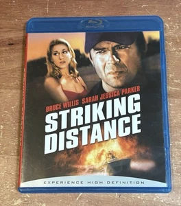 Striking Distance (1993) Blu-ray - Bruce Willis, Sarah Jessica Parker - Picture 1 of 3