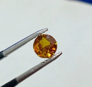 Piedra preciosa suelta brillo superior esfena/titanita corte natural de 1,10 quilates de Pakistán - Imagen 1 de 9