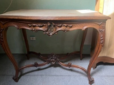 Table à gibier  Louis XV  en bois sculpté, dessus  marbre brèche - Photo 1/3
