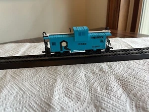 HO Scale Bachmann The Rock, Caboose 17062 - Picture 1 of 7