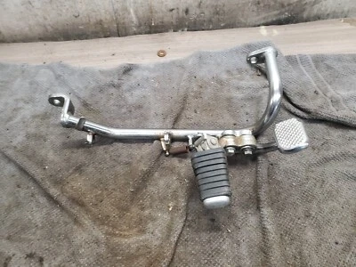 Yamaha Virago XV 535 XV535 1994 reposapiés derecho reposapiés soporte de clavija Foto 1 de 4