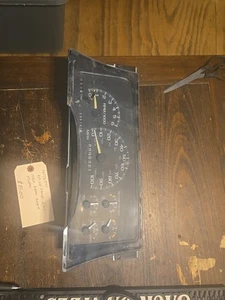 95 - 99 Chevy GMC C1500 K1500 Instrument Gauge Cluster Speedometer 16176841  - Picture 1 of 5