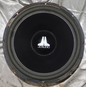 JL Audio 15w4-D4 V1 Rare old school subwoofer - Picture 1 of 5