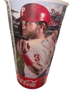 Taza de recuerdo Phillies 2019 Bryce Harper/J.T. Realmuto - Imagen 1 de 5