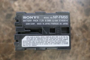 Genuine SONY NP-FM50 Li-Ion Battery for CyberShot M-Series Camcorders - Picture 1 of 2