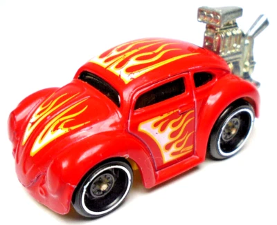 2016 HOT WHEELS HEAT FLEET VOLKSWAGEN BEETLE RED 1:64 DIECAST 2.75" CAR W FLAMES - Image 1 of 4