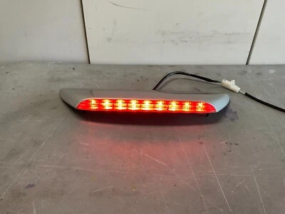 Lexus SC430 2002-2010 montada en maletero LED tercera luz de freno color plata 81570-24060 Foto 1 de 3