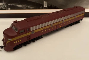 vintage rivarossi Model Train HO Dummy Locomotive Pennsylvania 5704 5 Stripe EUC - Picture 1 of 12