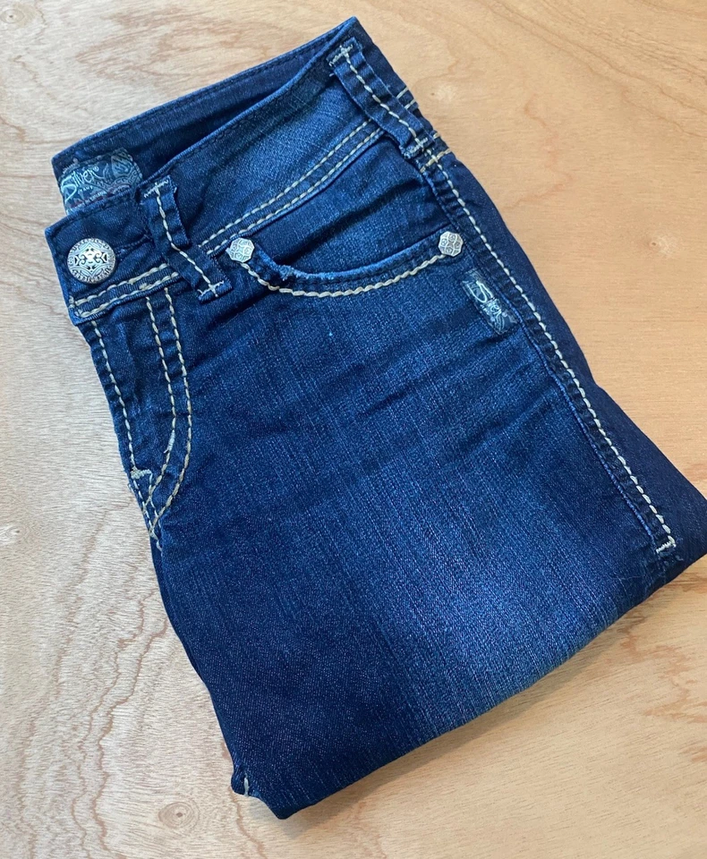 Silver Jeans Womens 27 Blue Suki Capri Dark Wash Stretch Denim Pants - Image 1 of 4