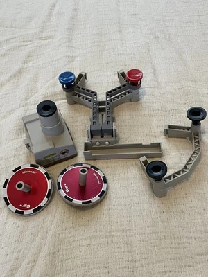 NES Nintendo OEM Authentic ROB R.O.B. the Robot Parts Gyro Spinner Rail Works - Image 1 of 4