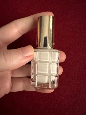 L‘Oréal Premium Nagellack 112 „Blanc De Lune“ - Bild 1 von 4