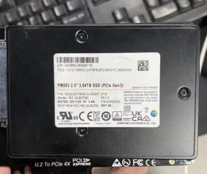 PM983 3,84TB Samsung SSD U.2 MZQLB7T7HALS-00007 2,5" Nvme Gen3.0 x4 MZQLB3T80 - Bild 1 von 3