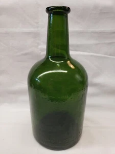 Emerald Green Whiskey Embossed Chivas's Brothers Aberdeen Scotland - Picture 1 of 17