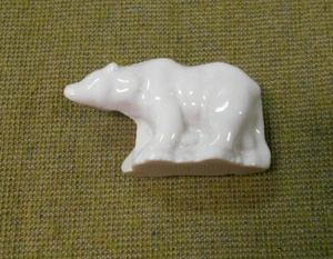 #UU7. MINIATURE WADE WHIMSEY FIGURE - POLAR BEAR - Picture 1 of 2