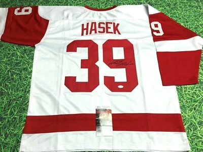 DOMINIK HASEK AUTOGRAPHED DETROIT RED WINGS JERSEY JSA - Image 1 of 3