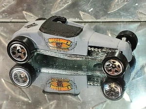 2007 Hot Wheels Gray TRACK T Mystery Car - Picture 1 of 4