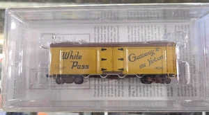 HOn3  Micro Trains White Pass & Yukon Reefer #406 - Picture 1 of 3