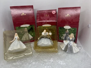 Hallmark Keepsake Ornaments - 2 Celebration Barbie, 1 Happy Holidays - 2000, 2001 - Bild 1 von 12