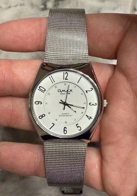 🇯🇵🩶🤍Omax Unisex Elegante Reloj de Moda de Malla de Metal🇯🇵🩶🤍 Foto 1 de 3