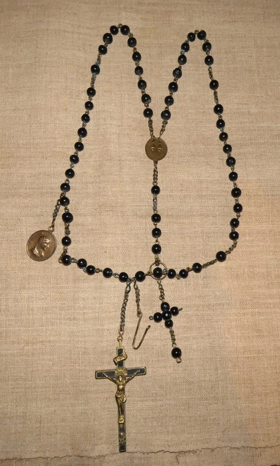 très grand chapelet ancien - Photo 1/4