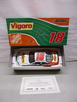 Acción JJ Yeley Vigoro 2005 1/24 autografiado Foto 1 de 4