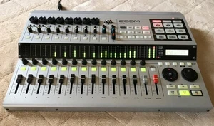 Zoom HD16 MTR 16ch HDD Multi Track Recorder Silver w/ Power Cable Tested Used Jp - Picture 1 of 13