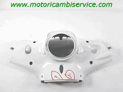 COPERTURA INFERIORE MANUBRIO PIAGGIO VESPA 125 PRIMAVERA 3V I.E (2013-2014) 6736 - Immagine 1 di 3