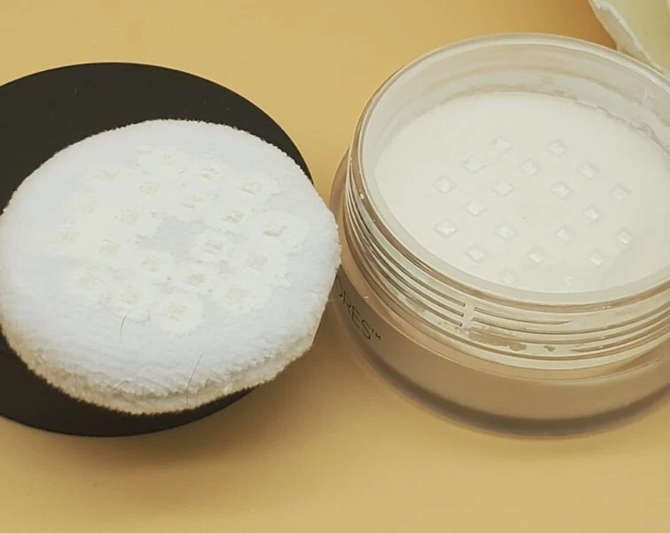 It Bye Bye Pores Poreless Finish Airbrush Powder Translucent 0.23 oz New  - Image 1 of 4