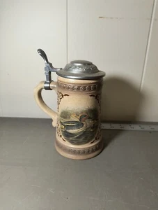 Alwe bemalter Stockentenstein mit verziertem Zinndeckel - Bild 1 von 8