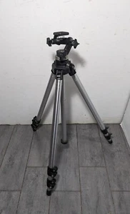 Bogen Manfrotto 3020 Professional Tripod With Bogen 3025 Head - Picture 1 of 10