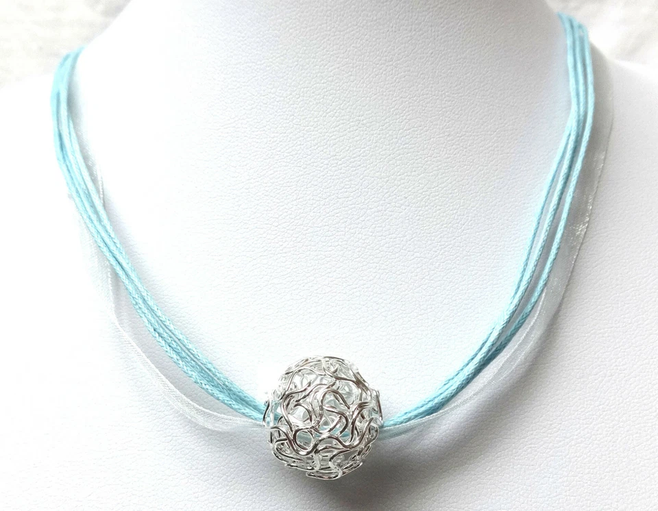 SILBER PERLE HALSKETTE KETTE ORGANZA KUGEL DRAHTKUGEL SCHMUCK HELLBLAU BLAU - Bild 1 von 1