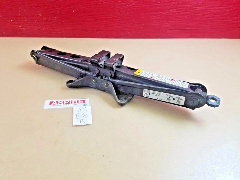2007-2012 GMC Acadia Buick Enclave Emergency Tire Jack OEM - Imagem 1 de 4
