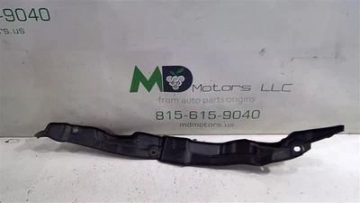 ОРИГИНАЛЬНЫЙ ИЗОЛЯТОР ЗАДНЕГО ПРАВОГО КРЫЛА 2017–2018 HYUNDAI ELANTRA 84142-F2000 - Изображение 1 из 4